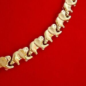 Gold necklace elegant symbol illustration all over along the necklace line